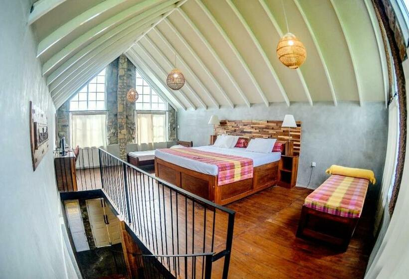 Quarto Triplo Deluxe, The Mount Royal