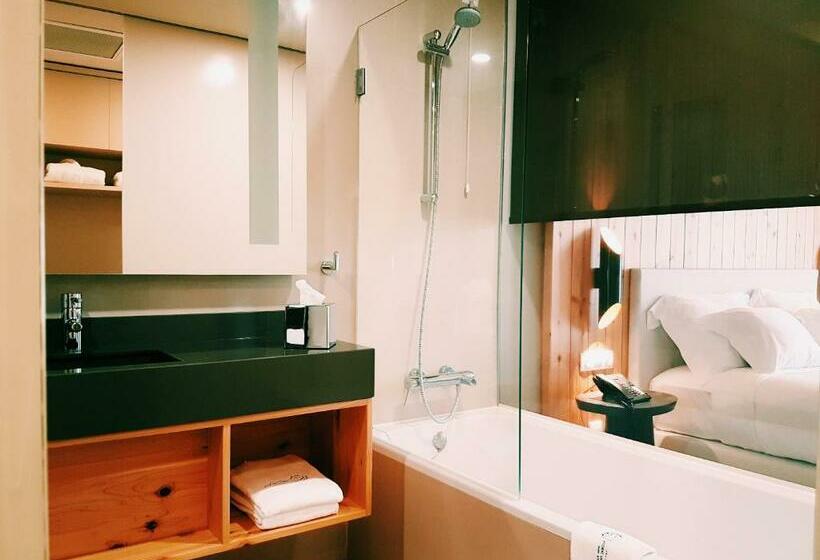 اتاق استاندارد با چشم‌انداز کوهستان, Pedras Do Mar Resort & Spa