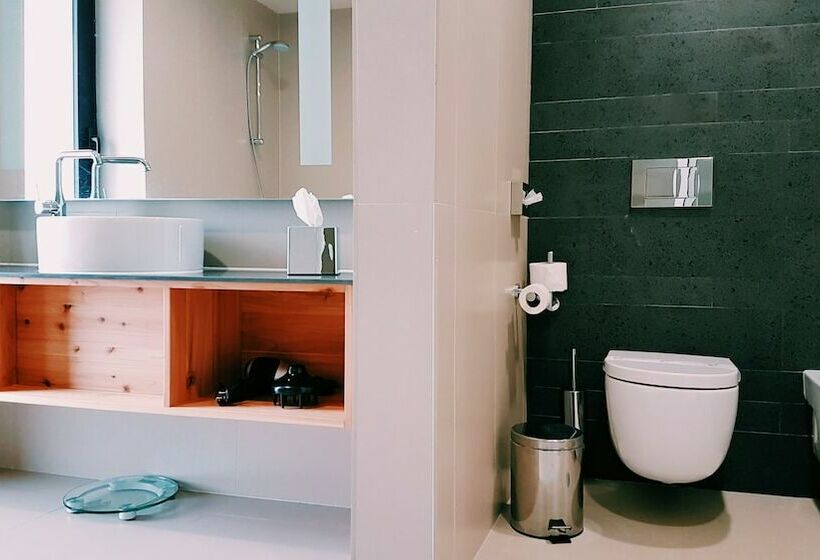 سوییت با چشم‌انداز کوه, Pedras Do Mar Resort & Spa