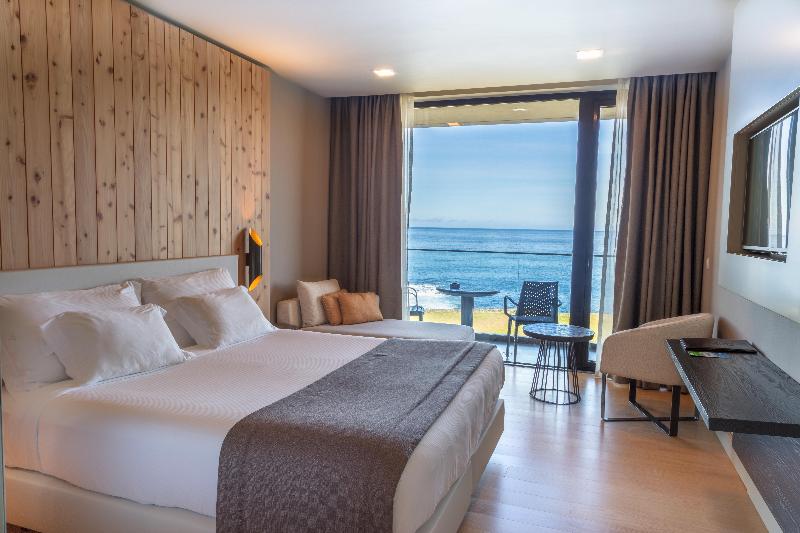 سوییت با چشم‌انداز دریا, Pedras Do Mar Resort & Spa