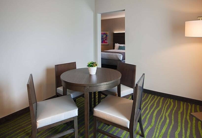 Люкс, Best Western Plus Prien Lake Hotel & Suites   Lake Charles