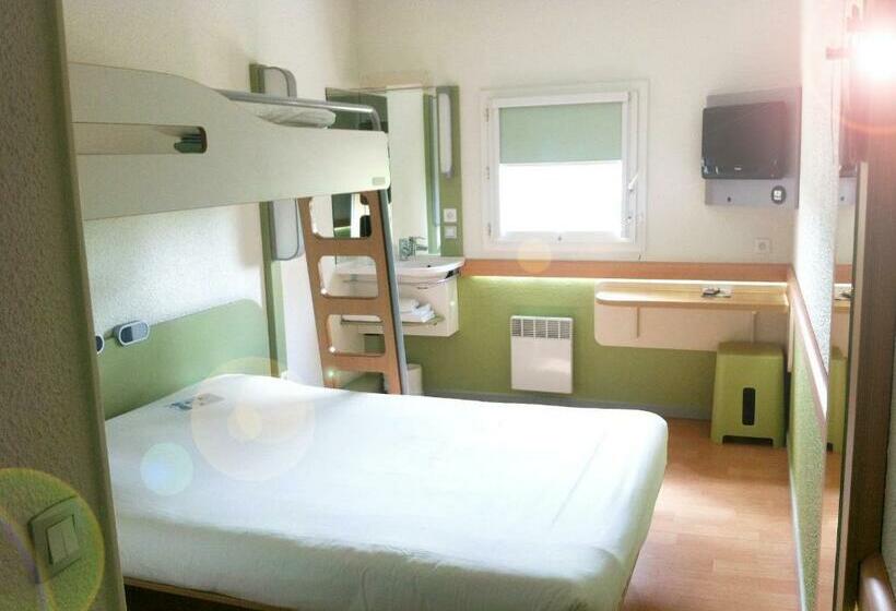 Номер Стандарт Трехместный, Ibis Budget Courbevoie Paris La Défense