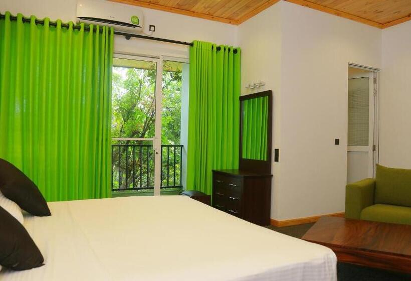 سوییت جونیور, Nice Place Resort