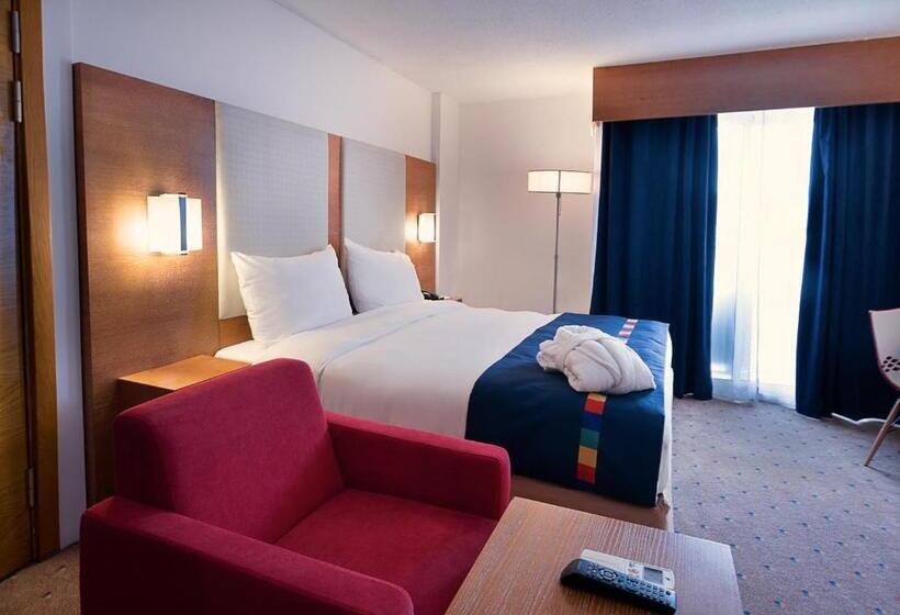 اتاق سوپریور با بالکن, Park Inn By Radisson Abeokuta