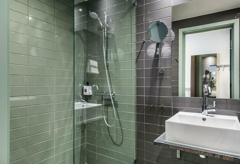 Номер Стандарт, Quality Hotel Pond