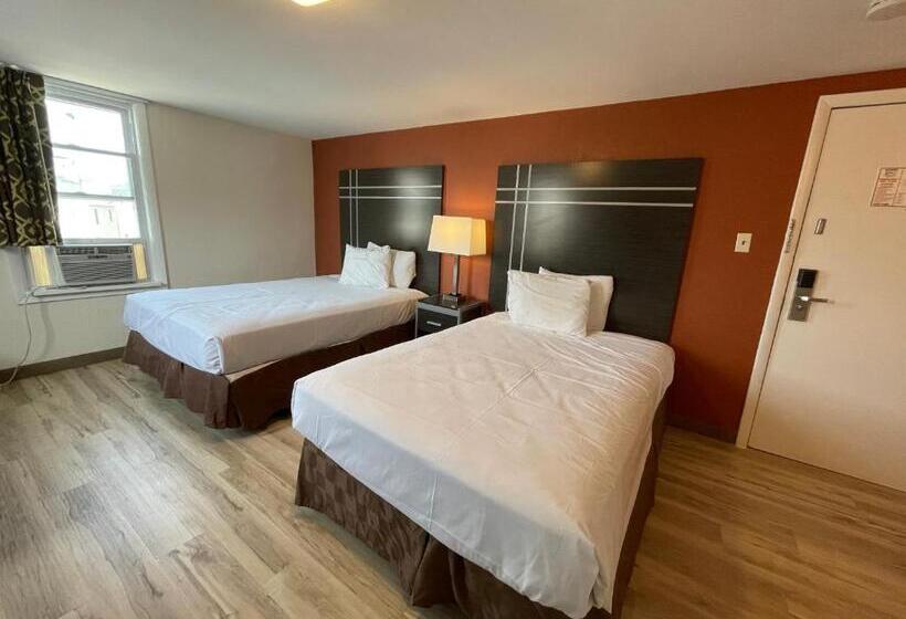 Номер Стандарт 2 Двуспальные Кровати, Wildwood Inn, A Travelodge By Wyndham