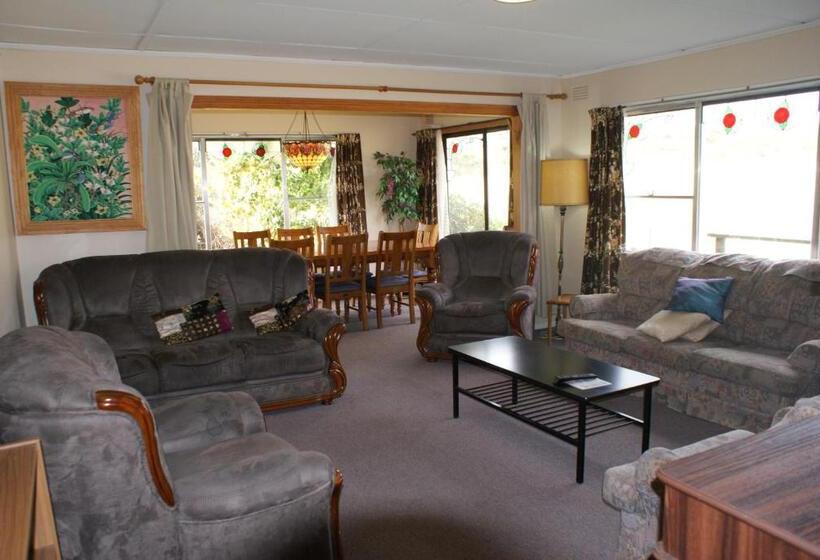 בית, 4 חדרי שינה, Aaa Granary Accommodation