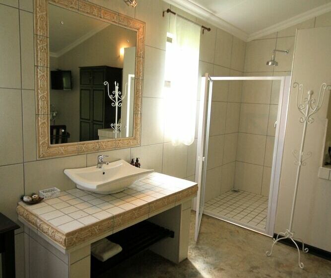Люкс Адаптированный для Инвалидов, Winterton Country Lodge @ Rose Cottage