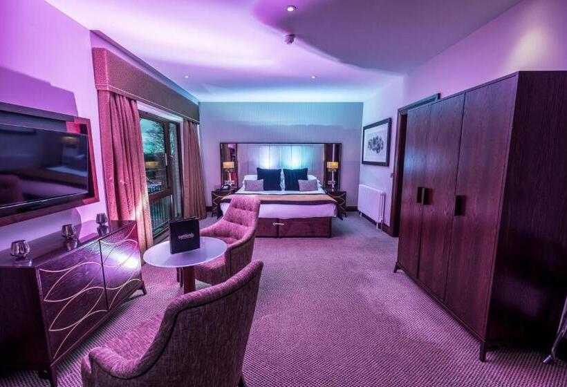 سوییت اجرایی, Parklands Hotel & Country Club