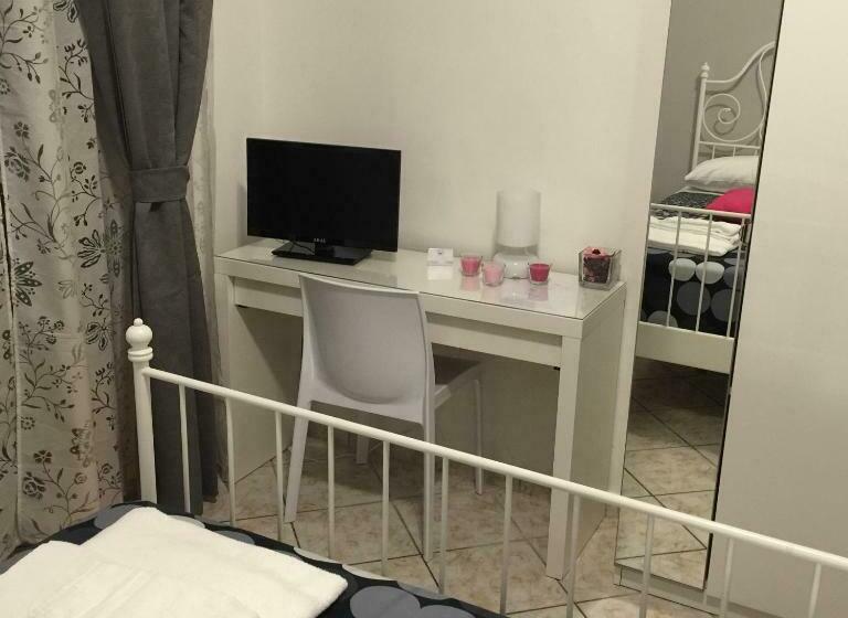 标准间, B&b Feni