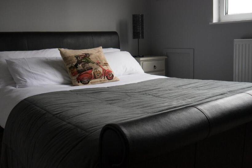 Номер Стандарт Совместная Ванная, Hannahs Guesthouse