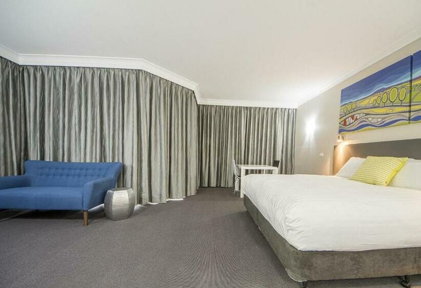 Люкс с Балконом, Club Cowra Motel