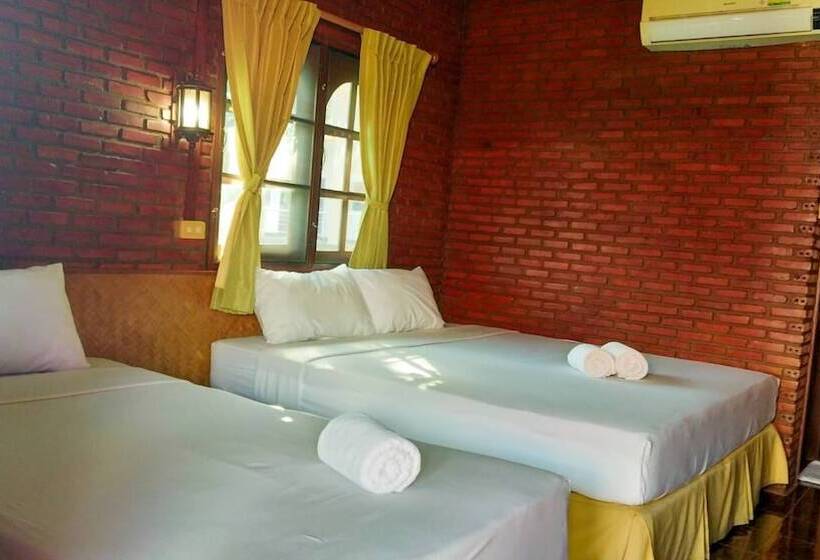 Номер Стандарт Трехместный, Ben Guesthouse