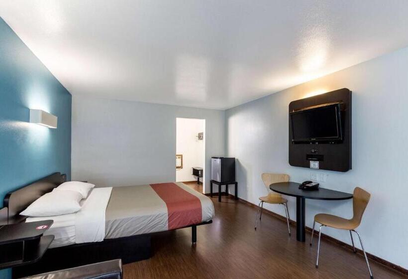 Стандартный Номер Кровать Кинг, Motel 6missoula, Mt  University