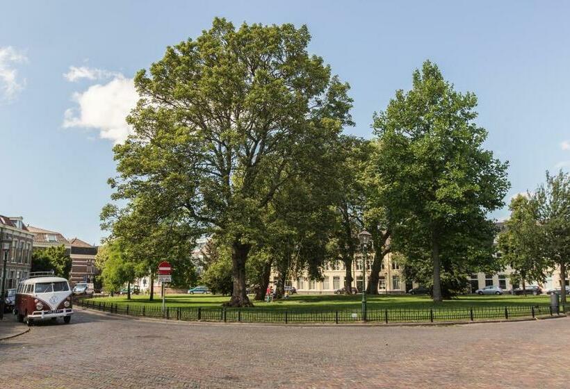 Апартаменты 1 Спальня Вид на Сад, Park43