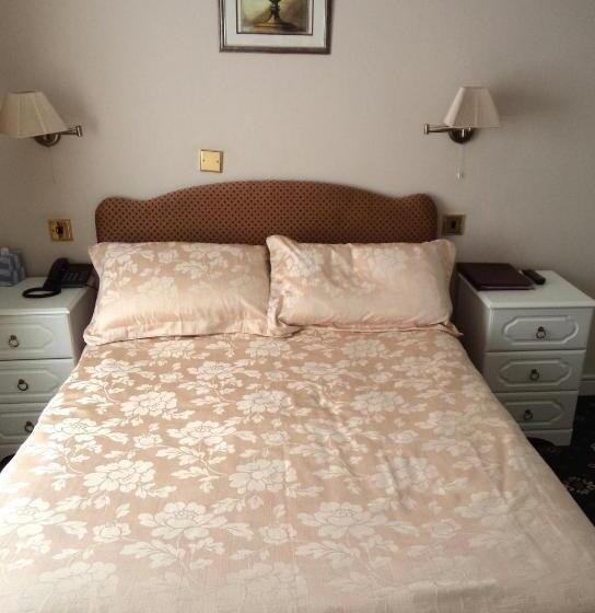 Номер Стандарт, Hunters Lodge Guest House