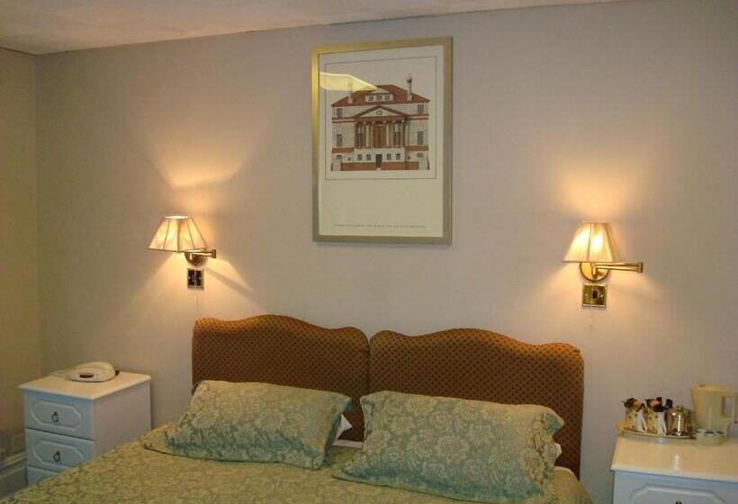 Номер Стандарт, Hunters Lodge Guest House