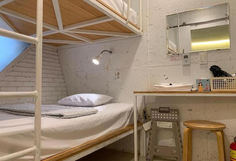 Номер Deluxe Одноместный, Mir Guesthouse