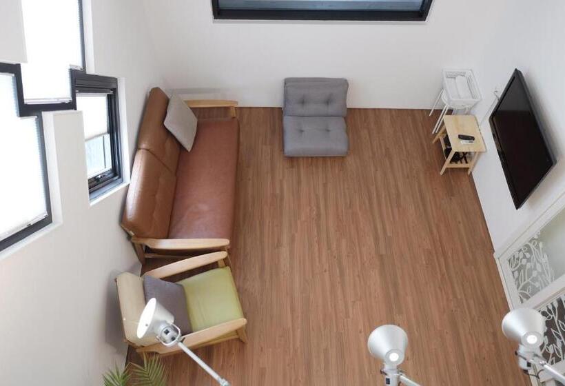 Апартаменты 3 Спальни, Mir Guesthouse