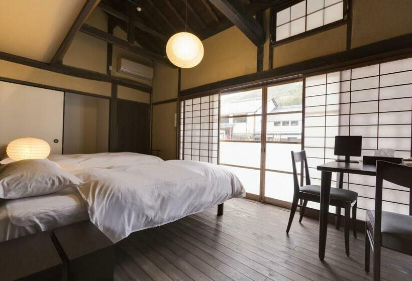 이코노미 룸, En Takeda Castle Town
