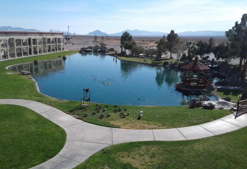 Suite with lake view, Longstreet Inn & Casino