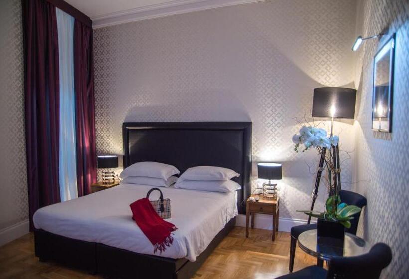 חדר דלוקס לשלושה, Minerva Relais