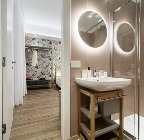 اتاق استاندارد سه نفره, Interno Sei B&b