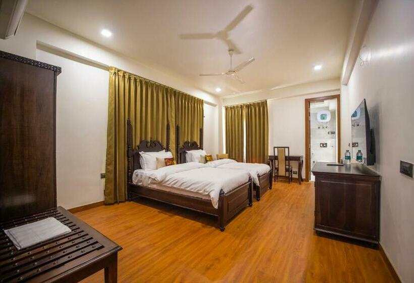 标准间, Ashok Villa