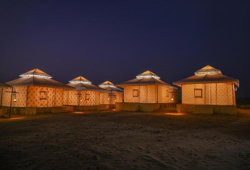 Семейный Номер, The Carvaans Resort