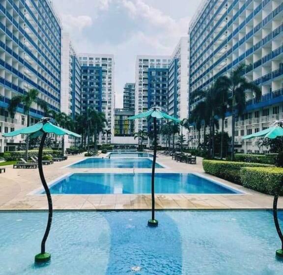 استودیو استاندارد با بالکن, Rhm Condostaycation At Sea Residence