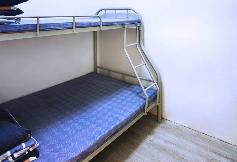 اتاق استاندارد سه نفره, Greendili Backpackers Hostel