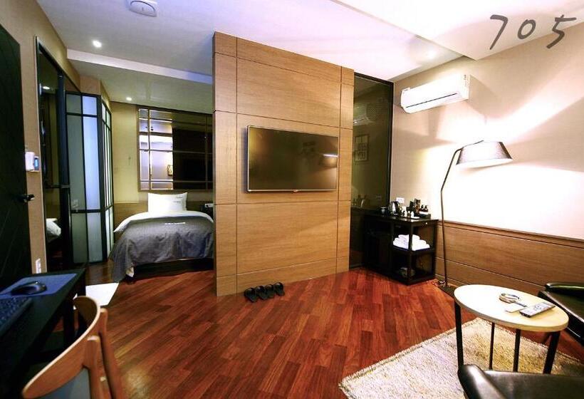 ファミリールーム, 2 Heaven Hotel Seomyeon