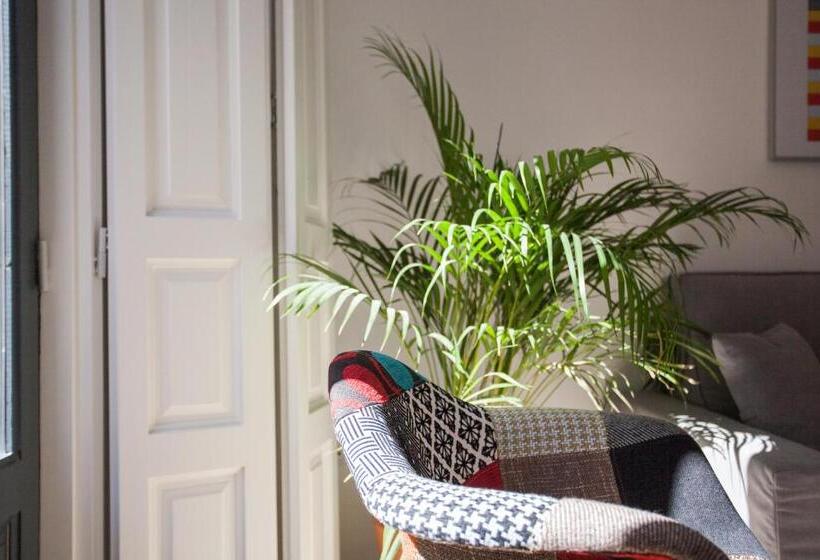 آپارتمان 2 خوابه با بالکن, Apartment In Malasaña