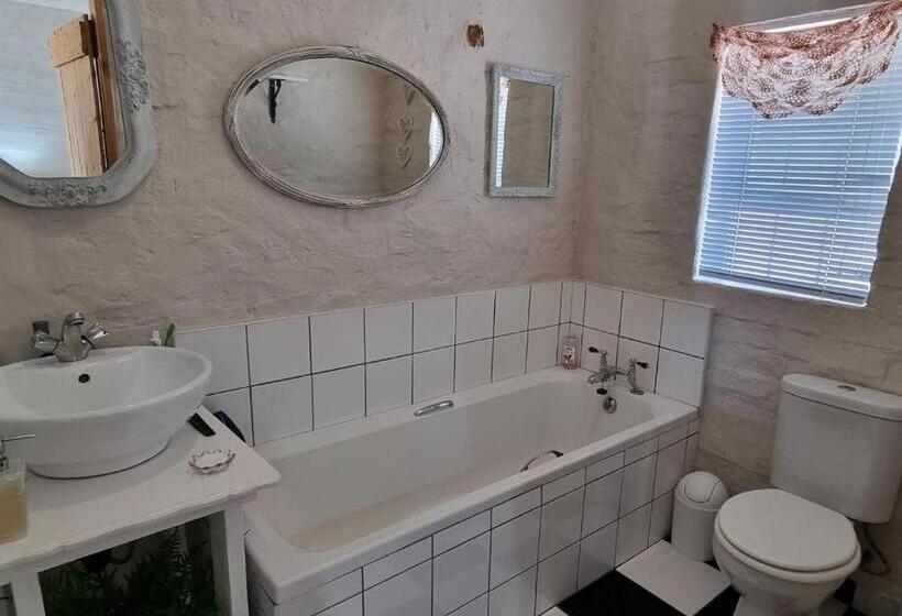 Семейный Номер, Rietjiesbos Self Catering