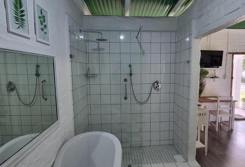 Номер Стандарт, Rietjiesbos Self Catering