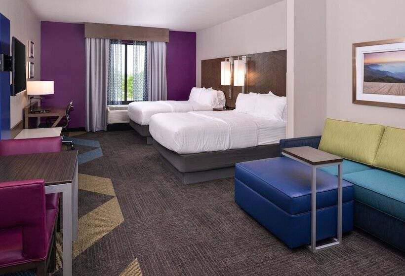 סוויטה מותאמת לאדם עם מוגבלויות, Holiday Inn Express And Suites Bryant   Benton Area, An Ihg