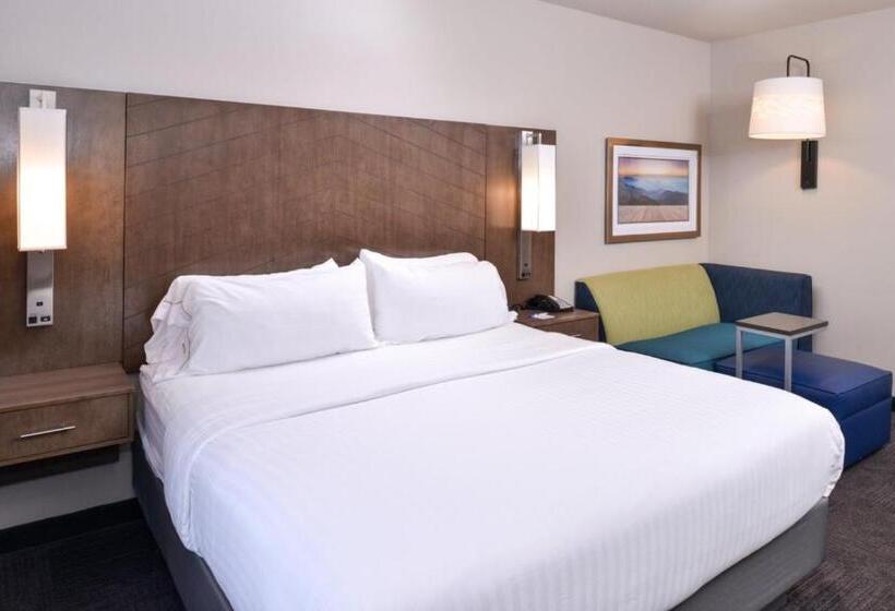 חדר סטנדרט מותאם לאדם עם מוגבלויות, Holiday Inn Express And Suites Bryant   Benton Area, An Ihg