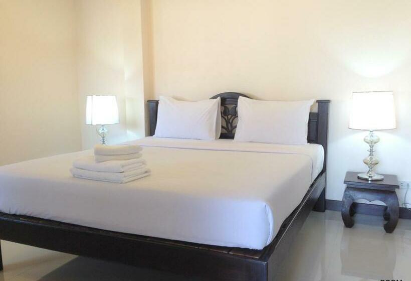 Quarto Estandar, Panupong