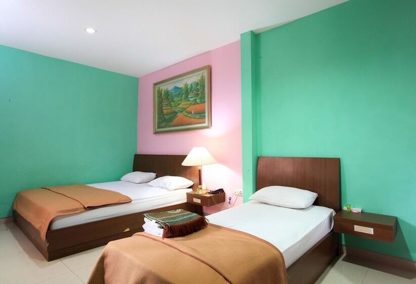 Семейный Номер, The Nancy S Homestay Pekanbaru Mitra Reddoorz