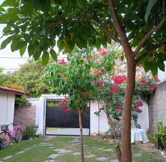 标准三人间, B&b Pedra Do Meio