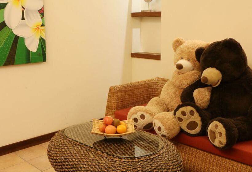 ویلای 1 خوابه, Howard Villa