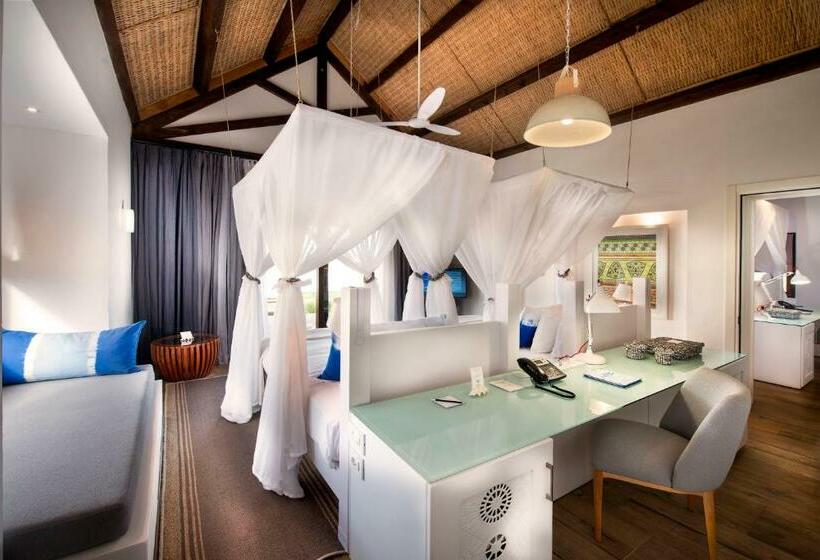 디럭스 방갈로, Mequfi Beach Resort