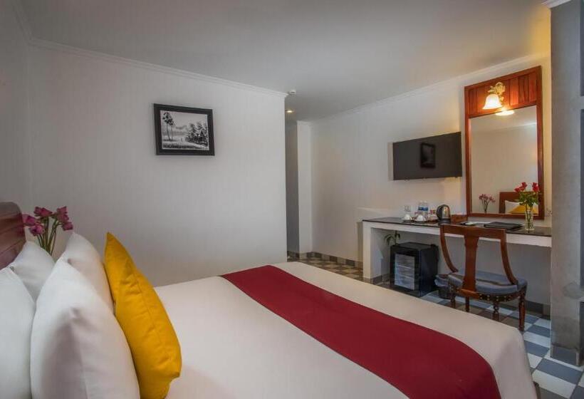 اتاق لوکس با تخت بزرگ, V Hotel Phnom Penh