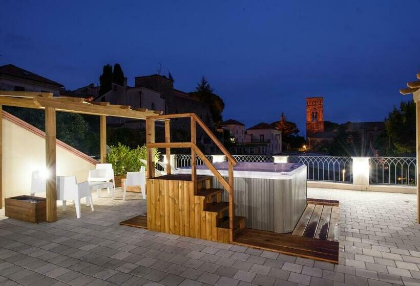 آپارتمان 1 خوابه با تراس, Ravello House