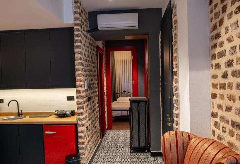 家庭间, Alness Residence