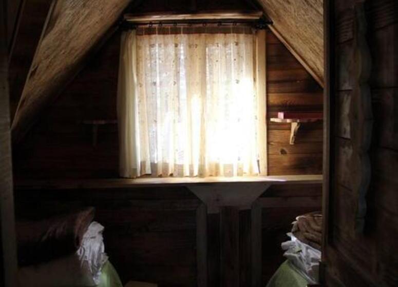 Номер Стандарт, Tahpur Dağ Konağı