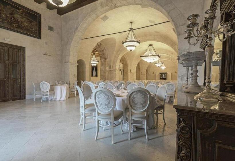 سوئیت پرزیدنت, Castello Ducale Colonna Resort