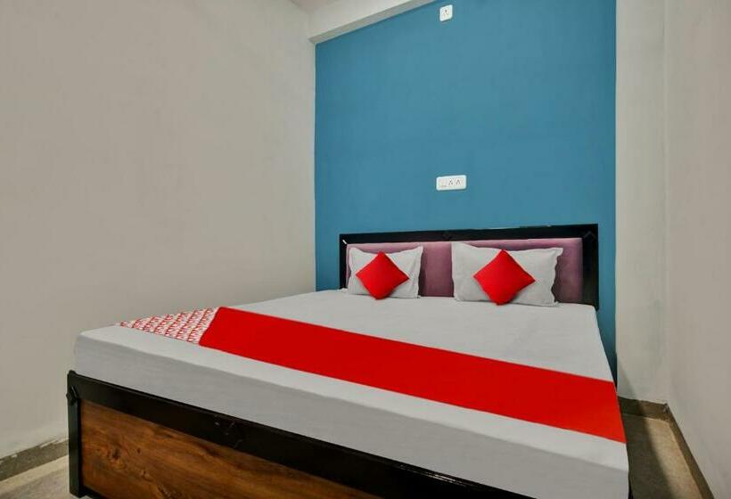 Трехместный Номер Классика, Oyo Flagship 81292  Choice Inn