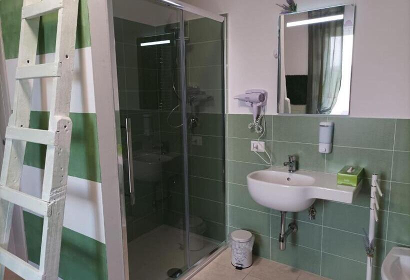 Номер Стандарт, La Sosta In Lunigiana