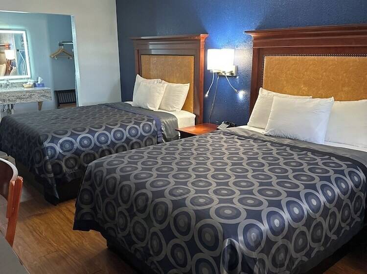 Номер Deluxe, Tanglewood Motel